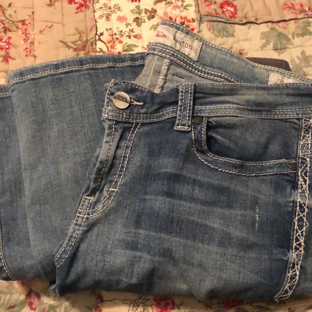 Buckle jeans